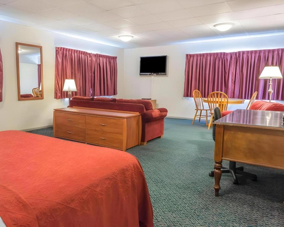 Quality Inn Royle Kittanning Exterior photo