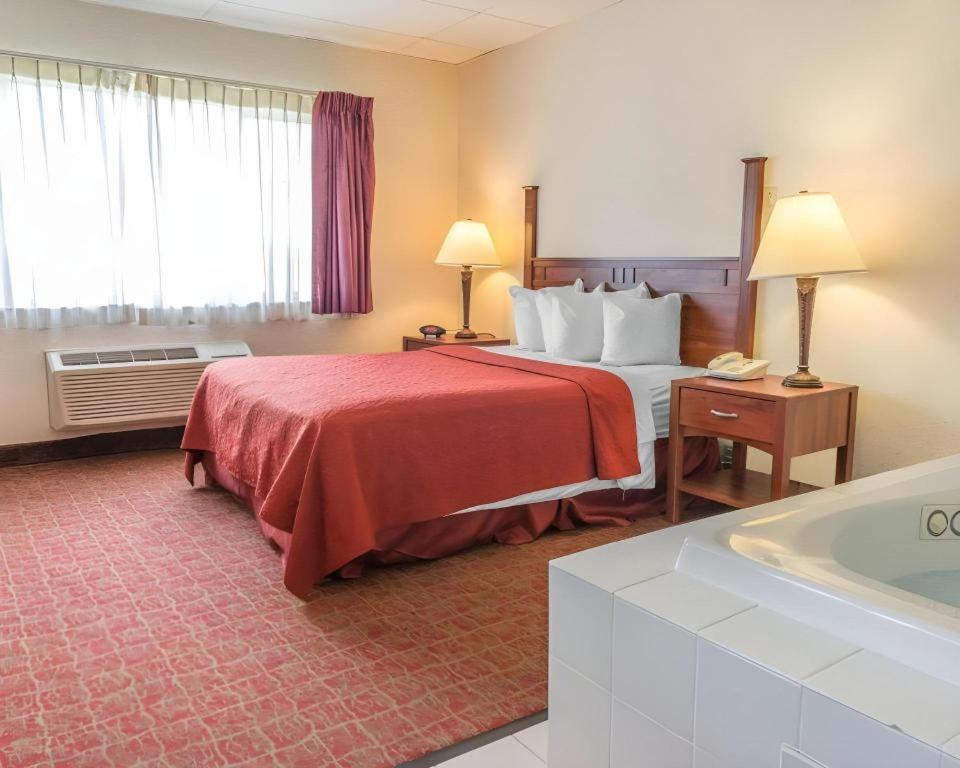 Quality Inn Royle Kittanning Exterior photo